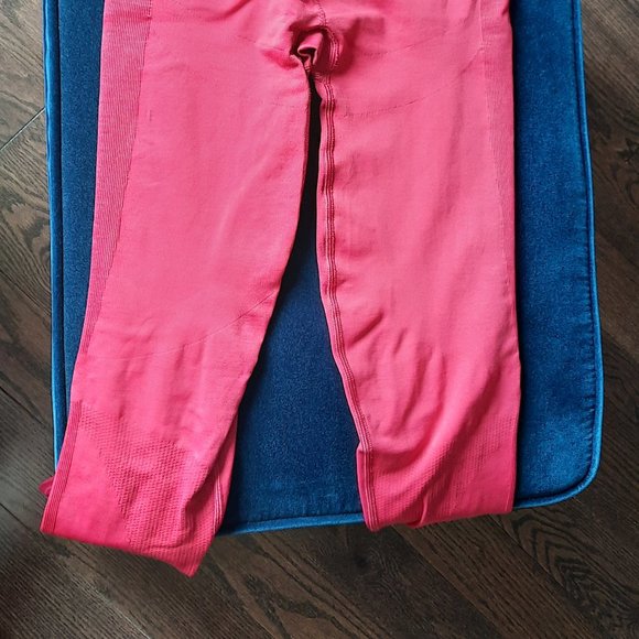 Lululemon Tights Red Size 2 - Picture 2 of 4